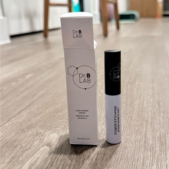 Dr. B Lab Lash and Brow Serum by Dr. Brandt. New In Box. 0.17 fl oz - Picture 6 of 6